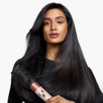 ⁦دايسون مجفف ومصفف إيرراب متعدد الاستخدامات للشعر الناعم والمموج - وردي وذهبي وردي⁩ - الصورة ⁦4⁩