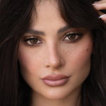 ⁦امارا عدسات زينة ملونة - باربي براون⁩ - الصورة ⁦2⁩