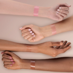 ⁦كاتريس مرطب شفاه تنتد لب جلو - 3.5جم⁩ - الصورة ⁦3⁩