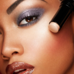 ⁦إضاءة هايلايتر ستيك راديانت تاتش كريمي من كيكو⁩ - الصورة ⁦3⁩