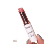 ⁦توب فيس احمر شفاه روج سينسيتيف ستايلو - 006⁩ - الصورة ⁦3⁩