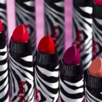 ⁦سيسلي باريس أحمر شفاه روج مطفي فيتو ليب تويست⁩ - الصورة ⁦2⁩