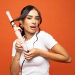 ⁦مكواة تلفيف الشعر الأوتوماتيكية من اولا هير - وردي⁩ - الصورة ⁦7⁩