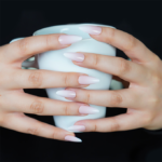 ⁦أظافر صناعية لصق ذاتي من بيل - ورد⁩ - الصورة ⁦2⁩